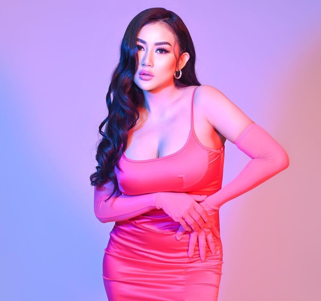 Pamela Safitri Manggung Goyang Dada, Netizen: Wow Berurat.